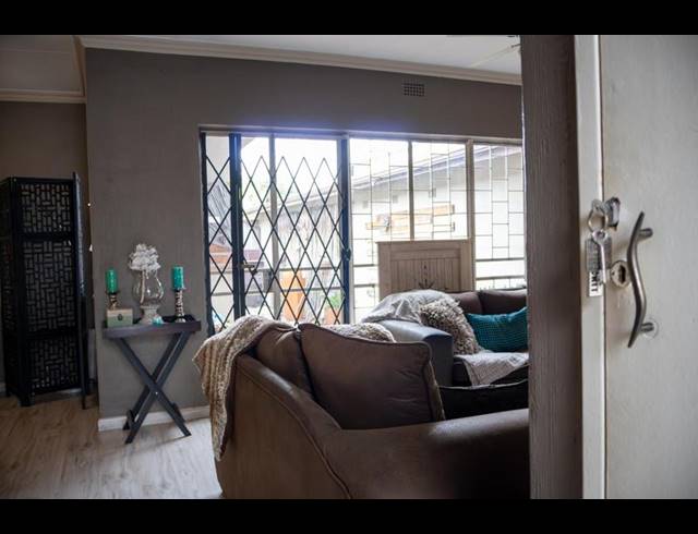 3 BEDROOM SIMPLEX FOR SALE IN DELVILLE